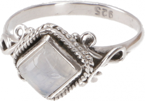 Boho silver ring, filigree gemstone ring with rectangular stone - moonstone - 1x1 cm