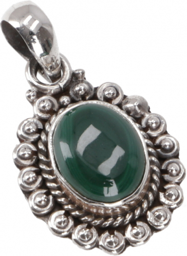 Oval, decorated boho silver pendant, Indian chain pendant made of silver - malachite - 2x1,5 cm