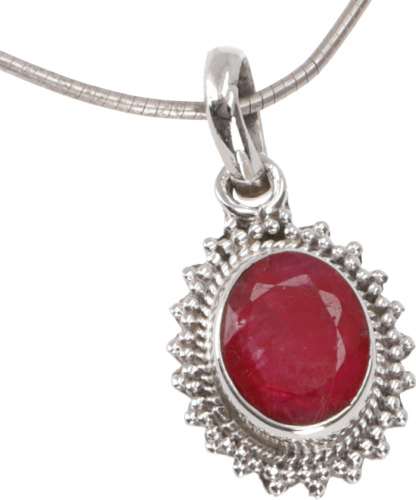 Oval, decorated boho silver pendant, Indian chain pendant made of silver - ruby quartz - 2x1,5 cm