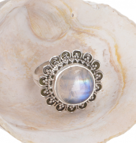 Boho silver ring, large floral silver ring - moonstone - 1,5 cm