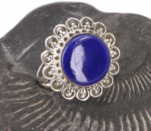 Boho silver ring, large floral silver ring - lapis lazulite - 1,5 cm