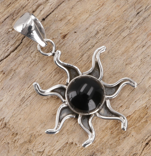 Ethno silver pendant, Mexican sun pendant - onyx 2,5 cm