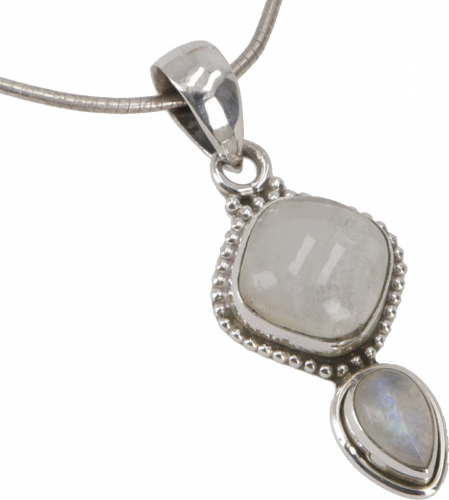 Boho silver pendant, Indian chain pendant made of silver - moonstone - 3x1,3 cm