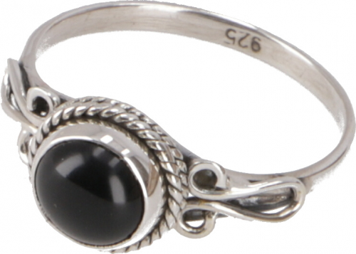 Boho silver ring, filigree Indian gemstone ring - onyx - 1x1 cm