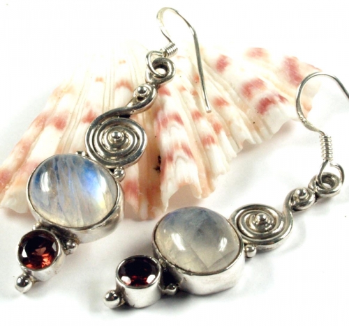 Indian silver earrings, ethno earrings, boho earrings - model 12 faceted garnet
