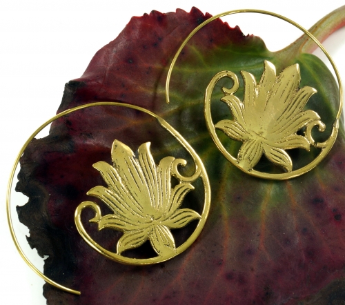 Tribal earrings made of brass, ethnic earrings, goa jewelry, brass spiral - gold 4 cm