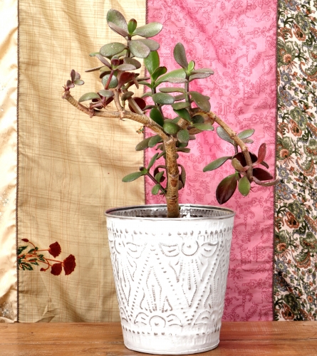 Boho planter, vintage table paper basket, embossed aluminum storage container - 15cm