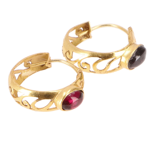 Gold-plated hoop earrings, boho earrings, filigree earrings with semi-precious stone - garnet - 1,5x1,5 cm 1,5 cm