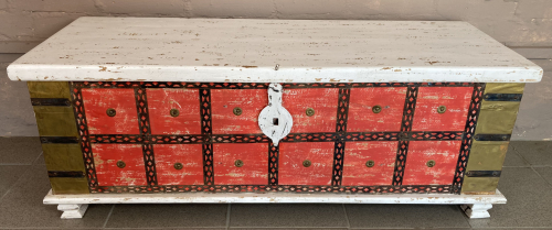 Antique wooden box, wooden chest, coffee table, coffee table made of solid wood, elaborately decorated - Model 18 - 40x112x43 cm 
