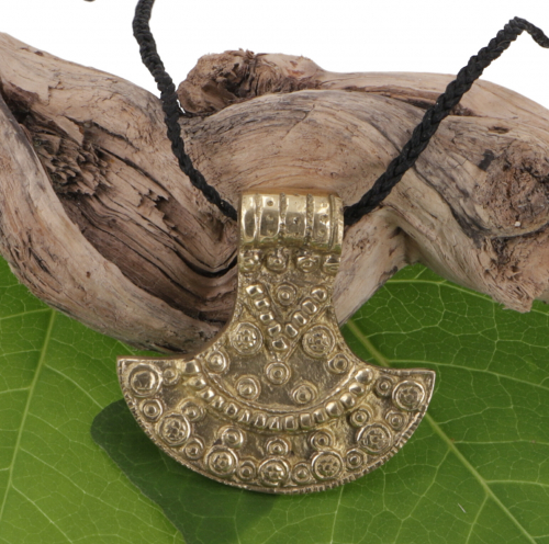 Macram necklace with tribal pendant - model 3