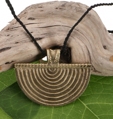 Macram necklace with tribal pendant - model 2