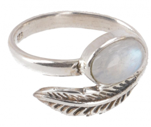 Filigree silver ring with gemstone, Indian silver ring - moonstone