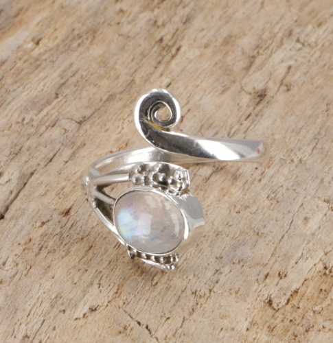 Filigree silver ring with gemstone, sun/moon ring, Indian silver ring - moonstone