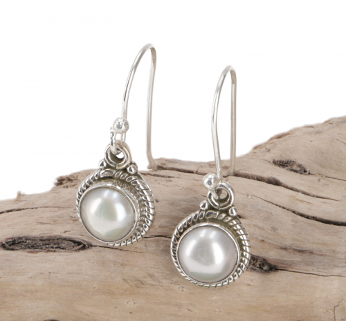 Indian boho silver earrings, dangle earrings - pearl - 1x1x0,4 cm 