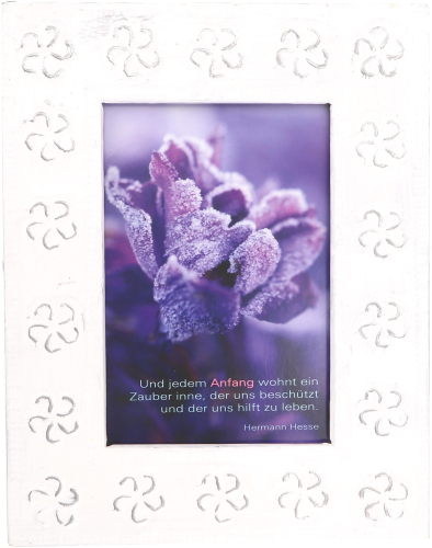 Bilderrahmen zum Hngen mit hanggeprgtem Blumenmuster - natur - 23x18x2 cm 