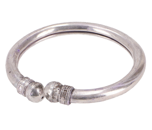 Indian tribal brass bangle, simple boho bracelet, Kada bracelet - 6.5 cm silver