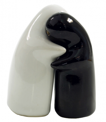 Ceramic pepper and salt shaker `Lovers`- black/white - 9x7x5 cm 