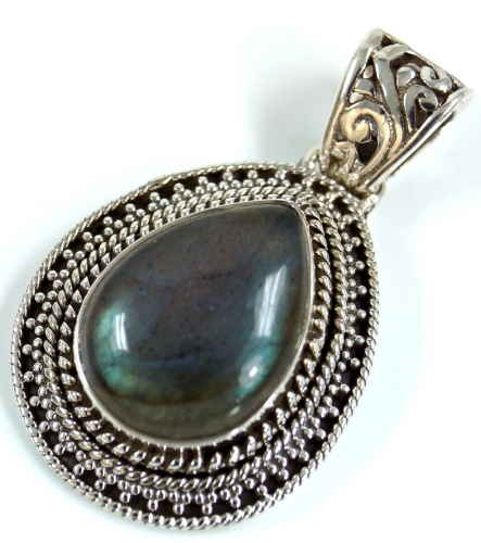 Boho silver pendant, Indian chain pendant, pendant - labradorite. - 3,5x2 cm