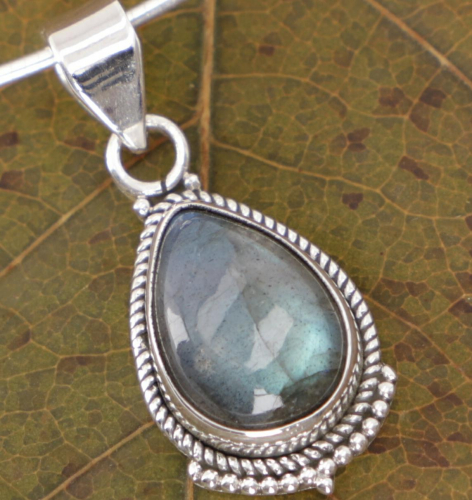 Boho silver pendant, Indian chain pendant made of silver - labradorite - 3x2 cm