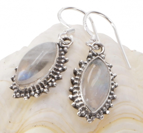 Indian silver earrings, filigree ethno earrings, boho ornament earrings - moonstone - 2x1x0,6 cm 
