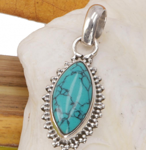 Dainty boho silver pendant, Indian chain pendant made of silver - turquoise - 2,5x1 cm