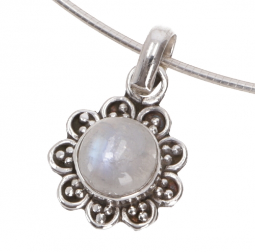 Boho silver pendant, Indian chain pendant, silver flower pendant - moonstone - 2 cm 1,5 cm