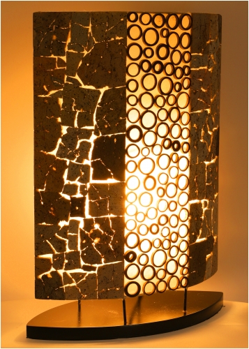 Tischlampe / Tischleuchte, in Bali handgemacht aus Naturmaterial, Lavastein, Bambus - Modell Nelius Stein