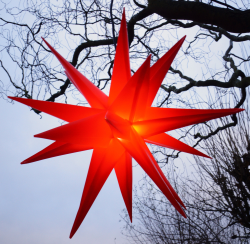 3D Auenstern Kaspar,  55 cm, Weihnachtsstern, Faltstern mit 18 Spitzen, 4 m Auenleitung, LED Leuchtmittel - 230V E14 rot