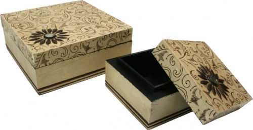 Hand-painted wooden box, jewelry box `Bagru`