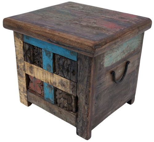 Holztruhe, Holzbox, Kiste, handgefertigt, mit eingesetzten Ornamenten - Modell 14 - 37x40x36 cm 
