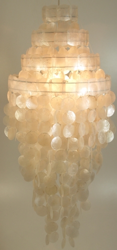 Deckenlampe / Deckenleuchte, Muschelleuchte aus hunderten Capiz, Perlmutt Plttchen - Modell Sakawa 90 cm wei
