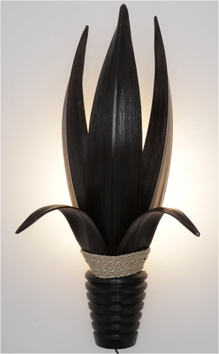 Palmenblatt Wandlampe / Wandleuchte, in Bali handgefertigt aus Naturmaterial, Palmholz - Modell Formentera braun - 60x27x20 cm 