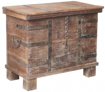 Antique wooden chest - model 13