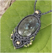 Boho macramé necklace, fairy jewelry - gray/labradorite