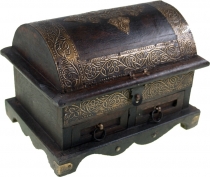 Rustic small treasure chest, wooden box, jewelry box - model 7