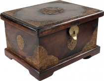 Rustic small treasure chest, wooden box, jewelry box - model 9
