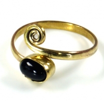 Brass Toe Ring, Goa Foot Jewelry, Indian Toe Ring - Gold/Onyx